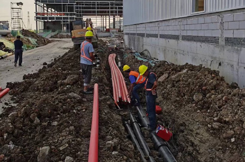 黄山工厂监控外围管道预埋施工